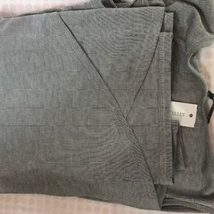 PAPERMOON-STITCH FIX LARGE SHOULDERS OUT SHIRT LG